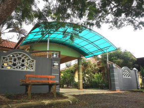 ALIKHA Homestay Sura Dungun